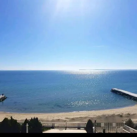 Coastal With Sea View In Elenite, 40m² + Pool Apartment *