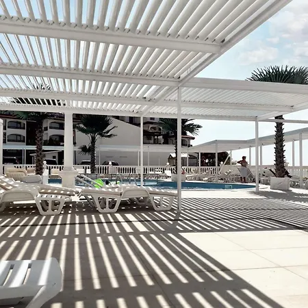 Coastal With Sea View In 40m² + Pool Elenite
