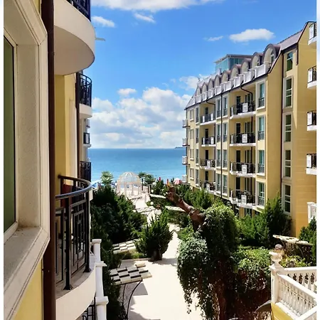 Coastal With Sea View In Elenite, 40m² + Pool Apartment *