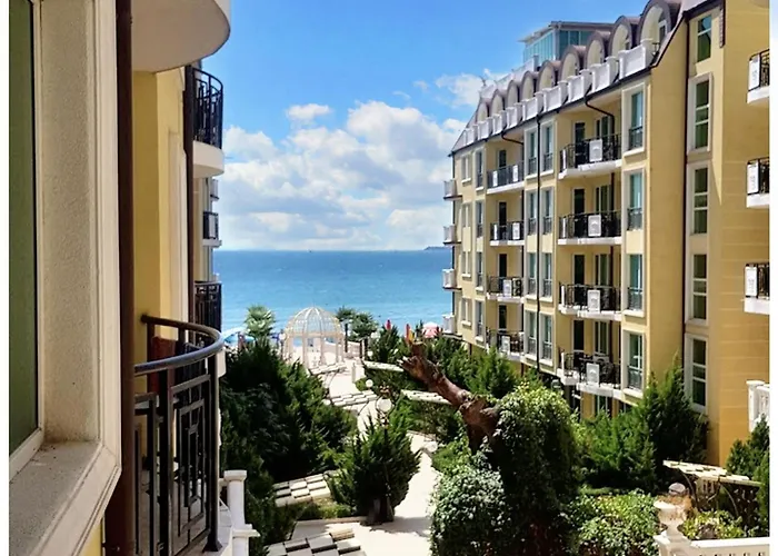 Coastal With Sea View In Elenite, 40m² + Pool Apartment *